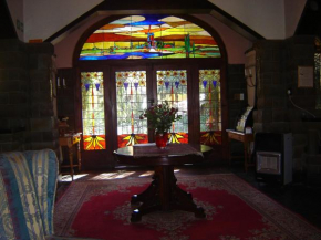 B'Guest House